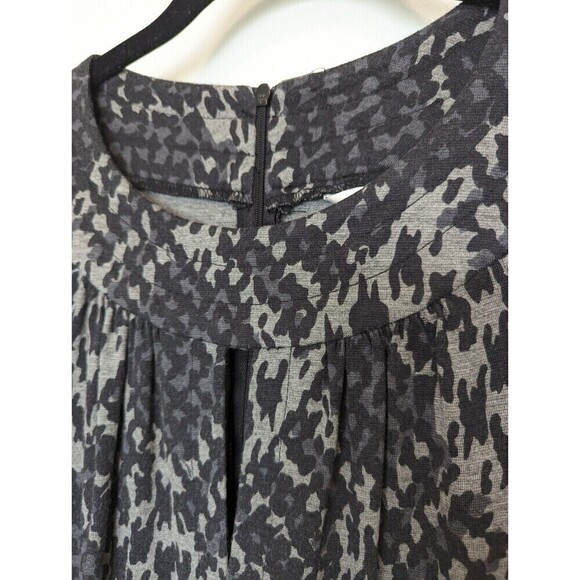 Trina Turk Shift Dress Womens Size‎ 4 Gray Short Sleeve Knit Office Academia - Picture 3 of 10